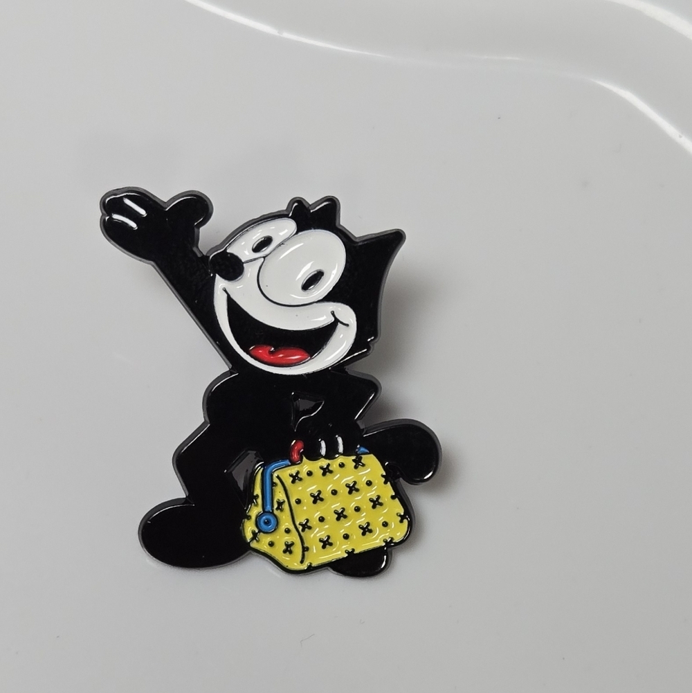Felix The Cat Magic Bag Enamel Lapel Pin Retro Cartoon Collectible Hat Jacket